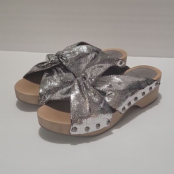 Kelsi Dagger Sprinter Metallic / Wood Sandals - Picture 1 of 12